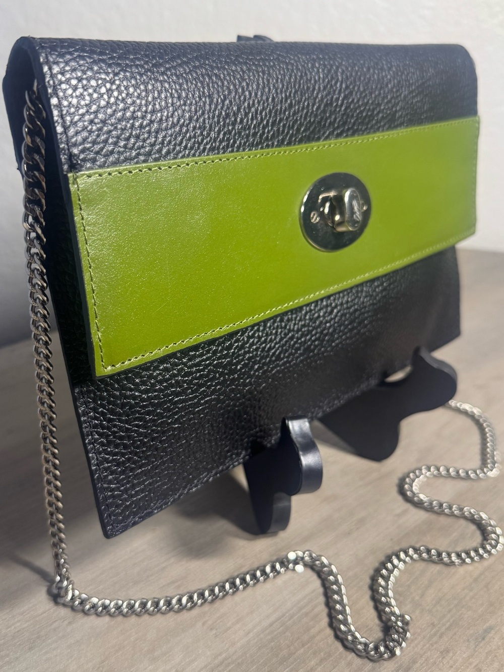 Clareo & Patek Italy Leather Chain Wallet Crossbody Black Green Clutch